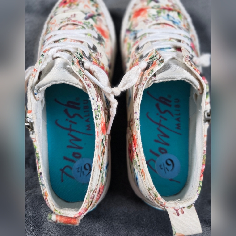 Blowfish Malibu Women's Floral Print Sneakers NWOT - Picture 8 of 10